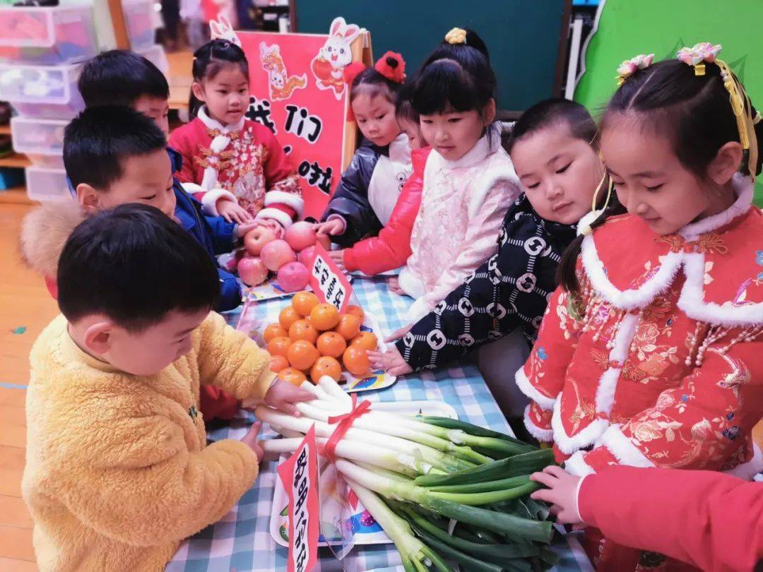 天安门举行升旗仪式苹果版:南京市玄武门幼儿园迎来开学-第13张图片-平心在线